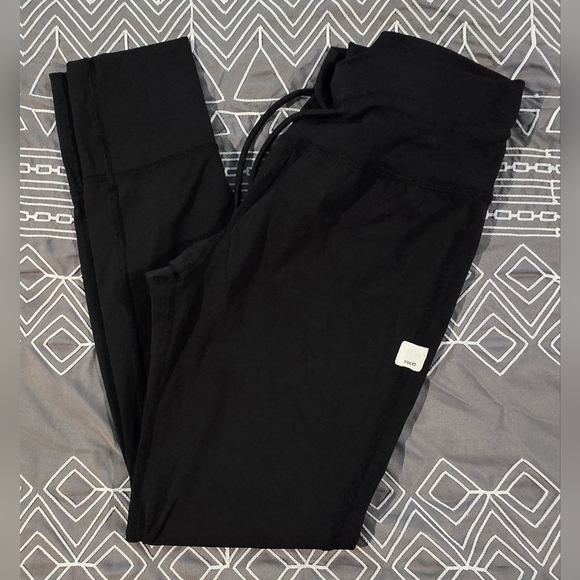 Vuori High Waisted Daily Leggings In Black Size Small - Picture 1 of 9